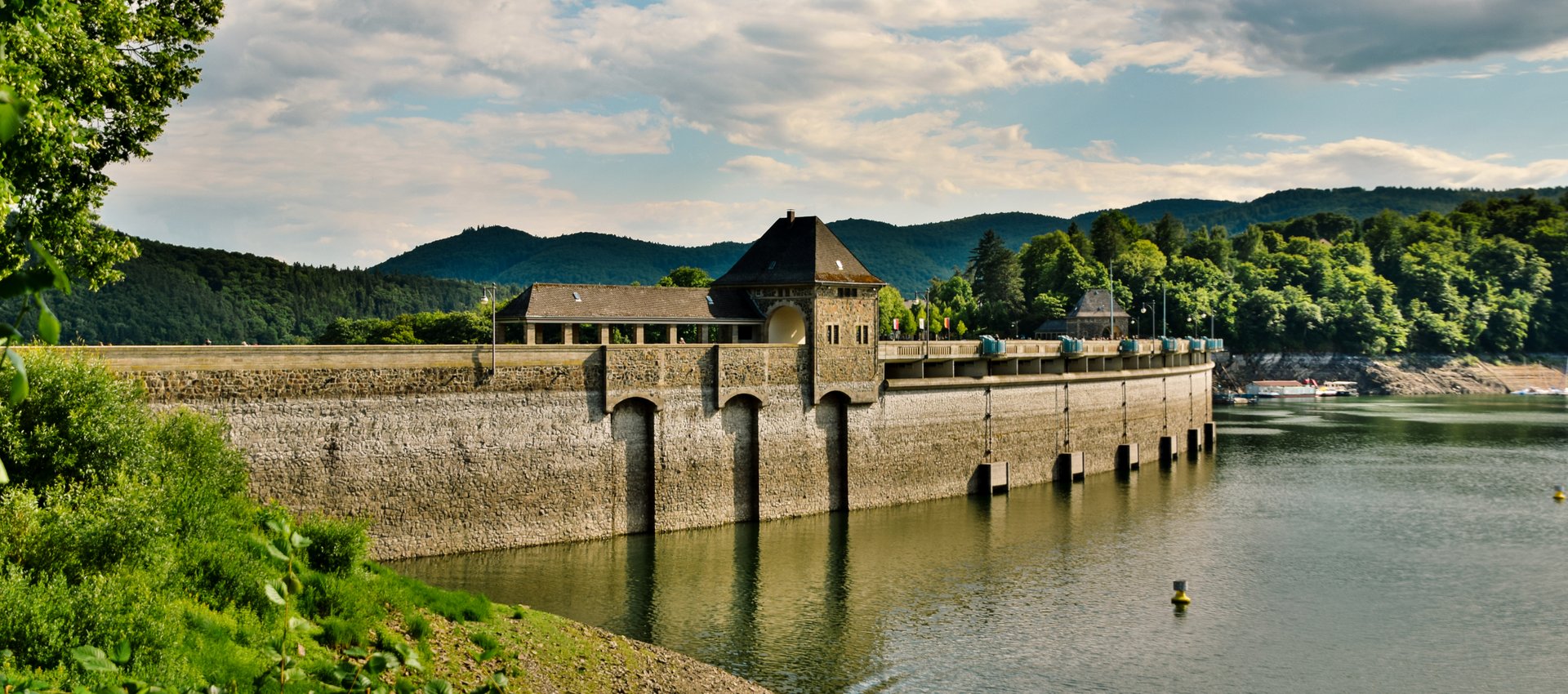 Sperrmauer des Edersees in Bad Wildungen